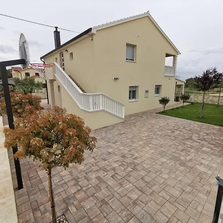 With A Parking Space - 16944 Vodice