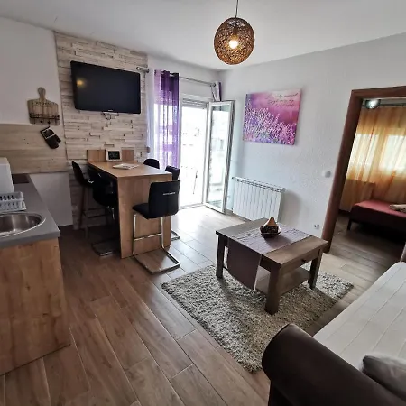Appartement With A Parking Space - 16944 Vodice