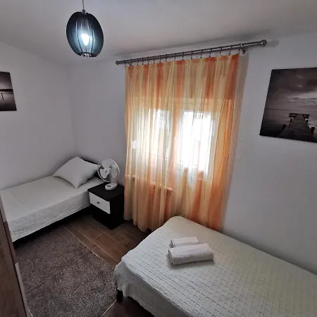 With A Parking Space - 16944 Appartement